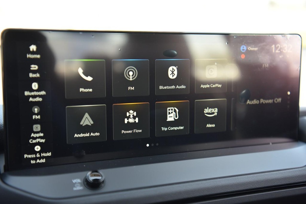 Honda Accord Hybrid Vehicle Image 16