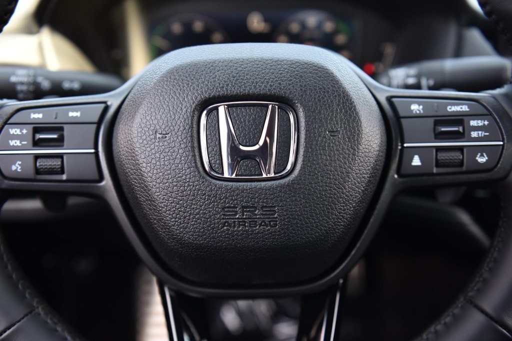 Honda Accord Hybrid Vehicle Image 18