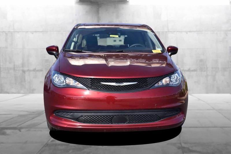 Chrysler Voyager Vehicle Image 04