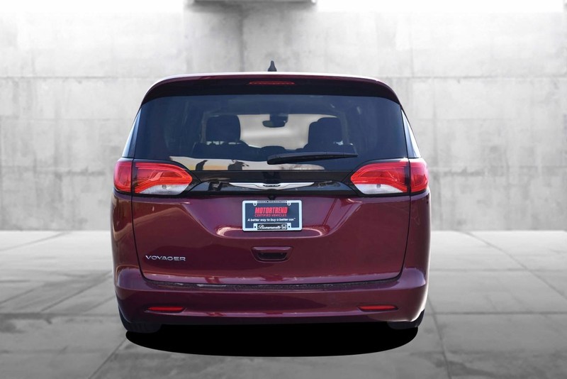 Chrysler Voyager Vehicle Image 06
