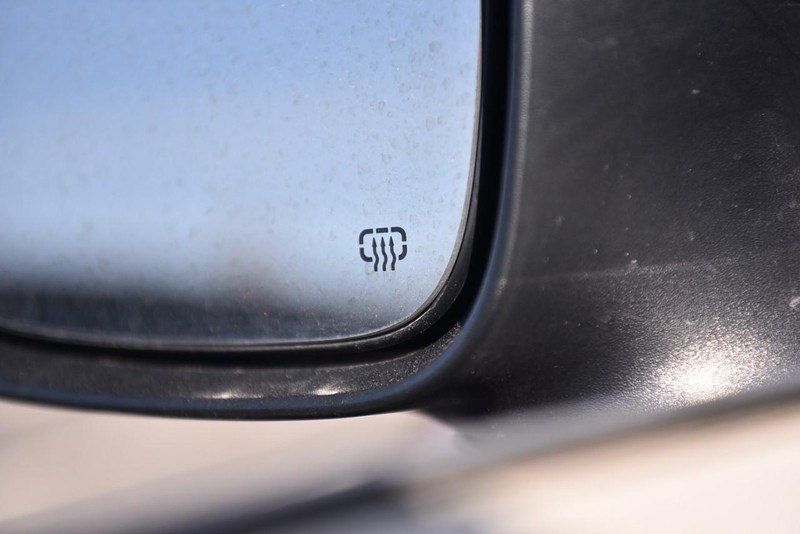 Chrysler Voyager Vehicle Image 09