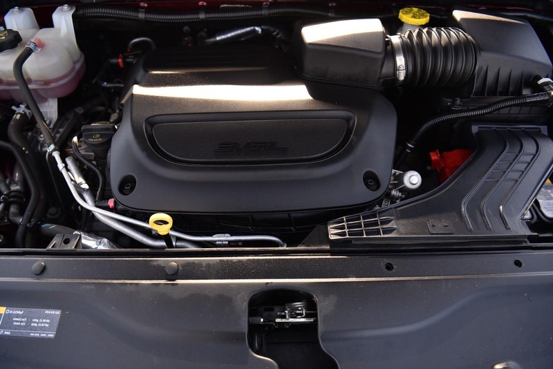 Chrysler Voyager Vehicle Image 26