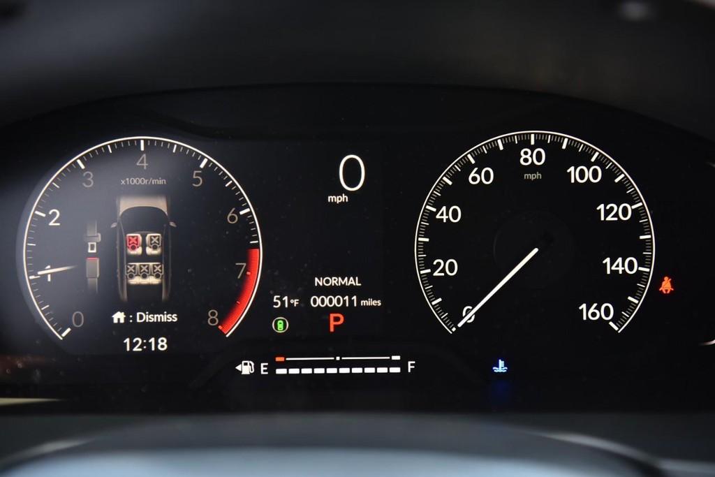 Honda Civic Hatchback Vehicle Image 11