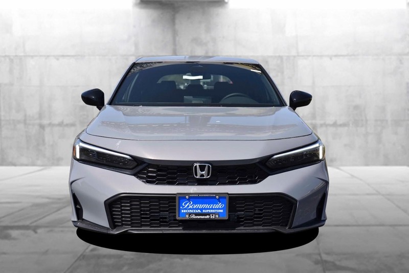Honda Civic Hatchback Vehicle Image 04