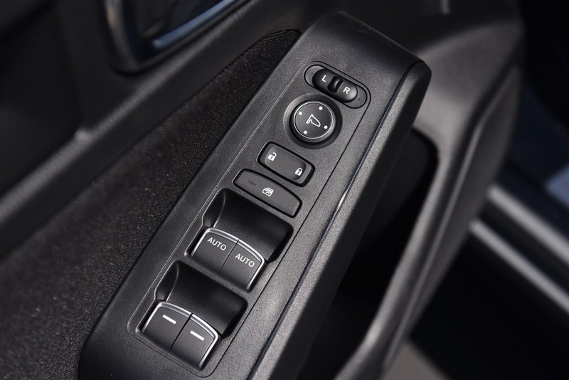 Honda Civic Hatchback Vehicle Image 08
