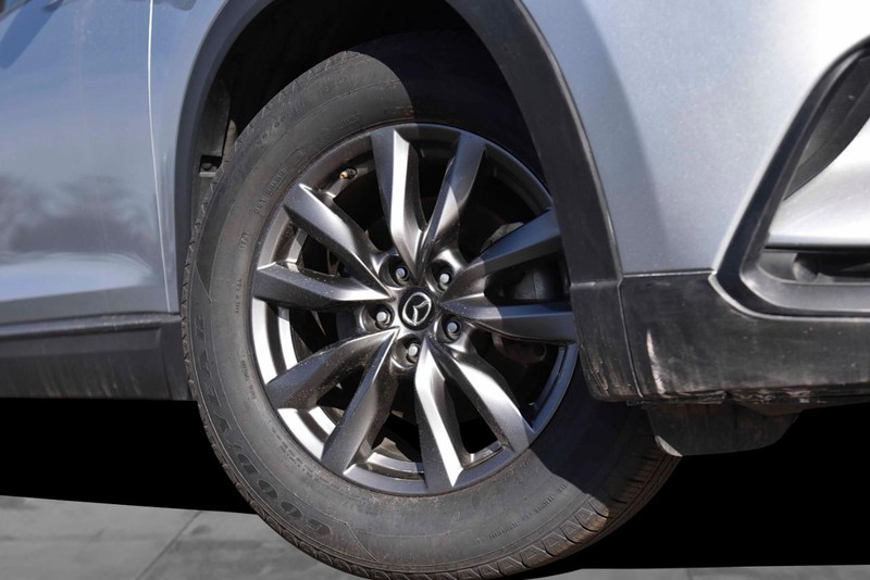 Mazda CX-9 Vehicle Image 03
