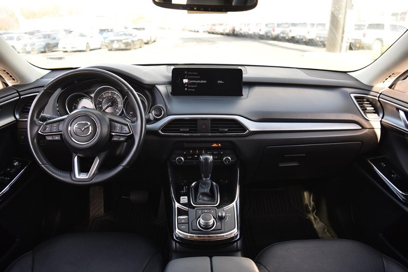 Mazda CX-9 Vehicle Image 07