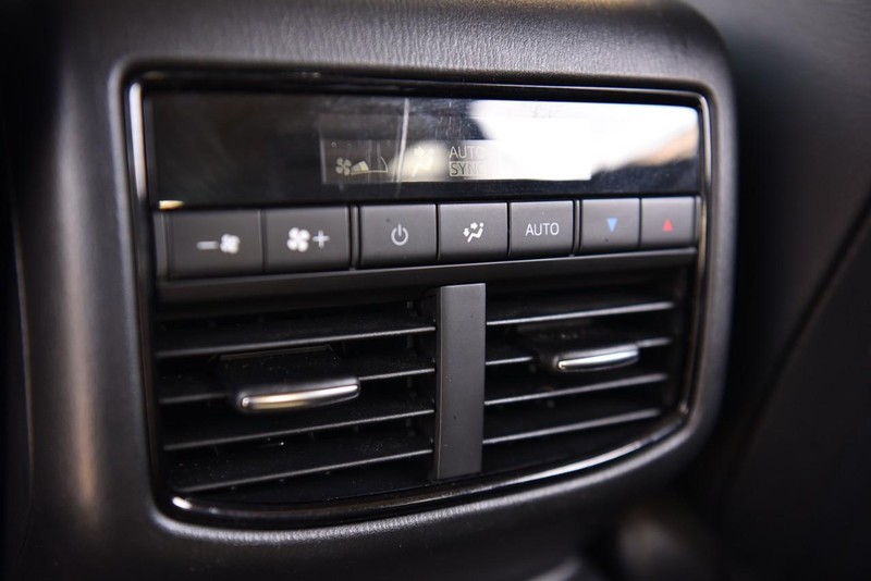 Mazda CX-9 Vehicle Image 23