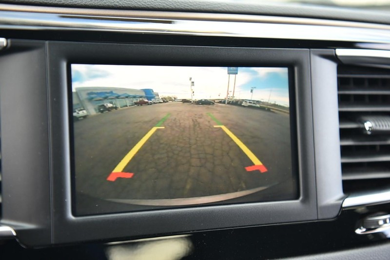 Chrysler Voyager Vehicle Image 12