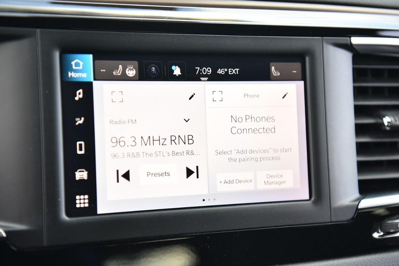 Chrysler Voyager Vehicle Image 15