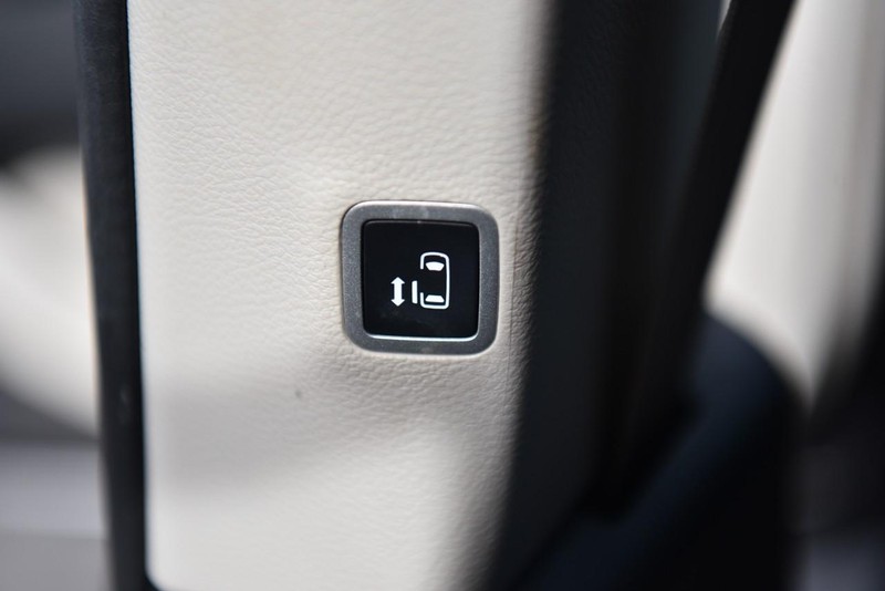 Chrysler Voyager Vehicle Image 22