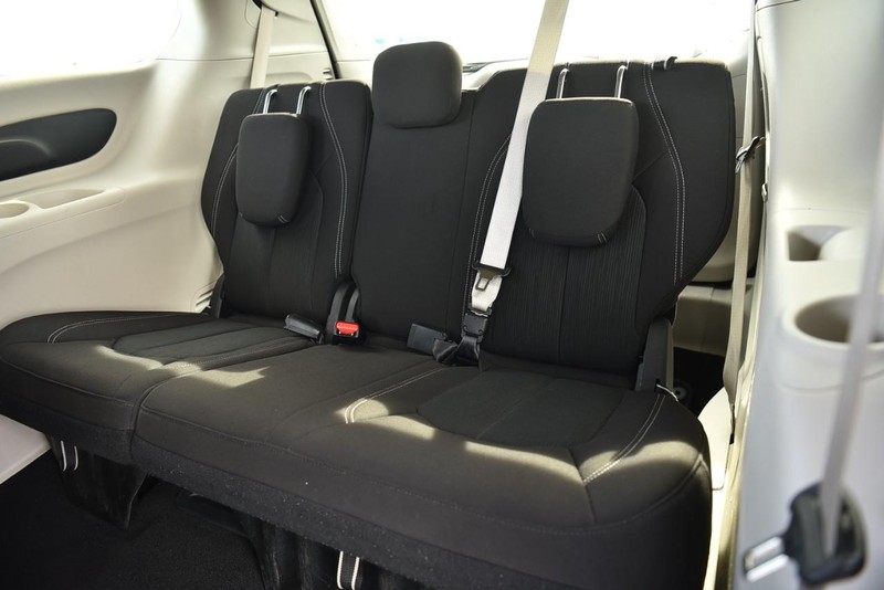 Chrysler Voyager Vehicle Image 23