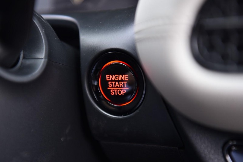 Honda HR-V Vehicle Image 16