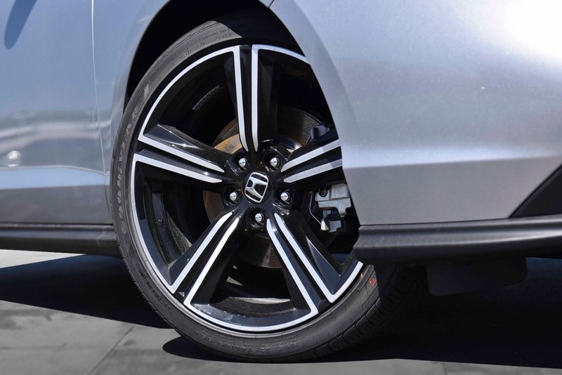 Honda Accord Hybrid Vehicle Image 03
