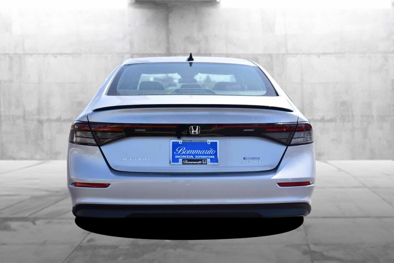 Honda Accord Hybrid Vehicle Image 06