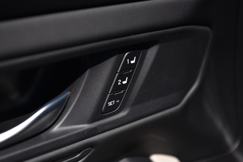Honda Accord Hybrid Vehicle Image 10