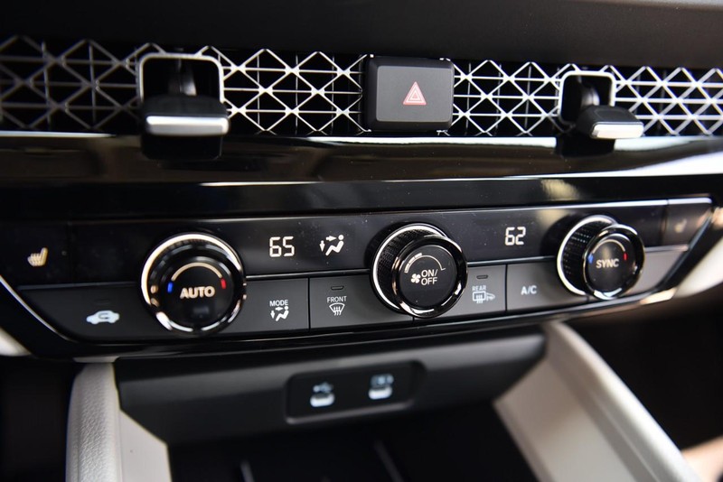 Honda Accord Hybrid Vehicle Image 14