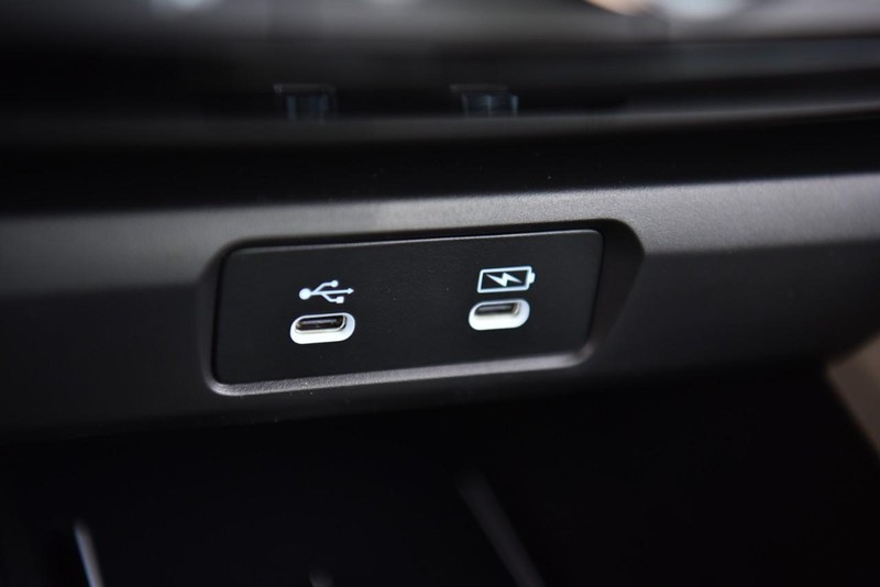 Honda Accord Hybrid Vehicle Image 15