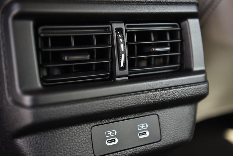 Honda Accord Hybrid Vehicle Image 25