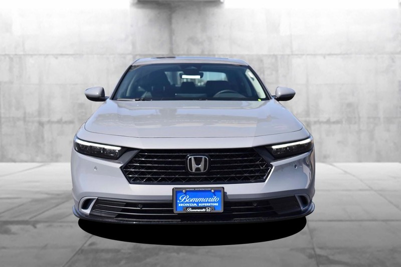 Honda Accord Hybrid Vehicle Image 04