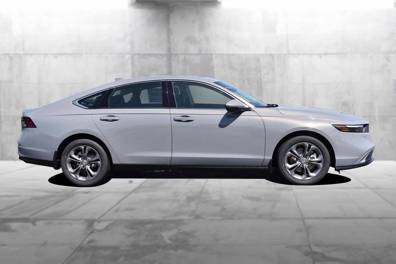 Honda Accord Hybrid Vehicle Image 05