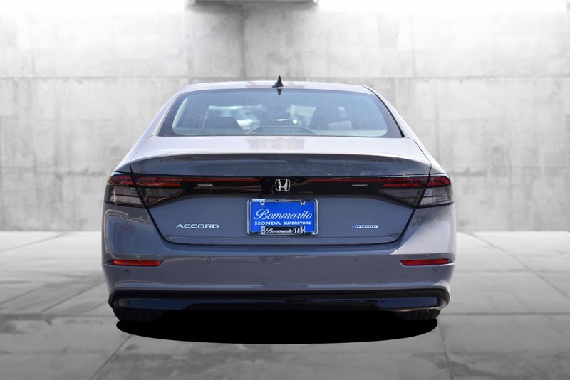 Honda Accord Hybrid Vehicle Image 06