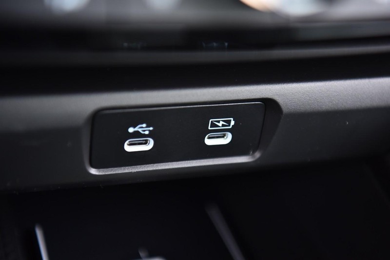 Honda Accord Hybrid Vehicle Image 14