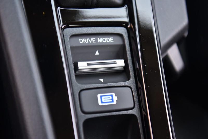 Honda Accord Hybrid Vehicle Image 16