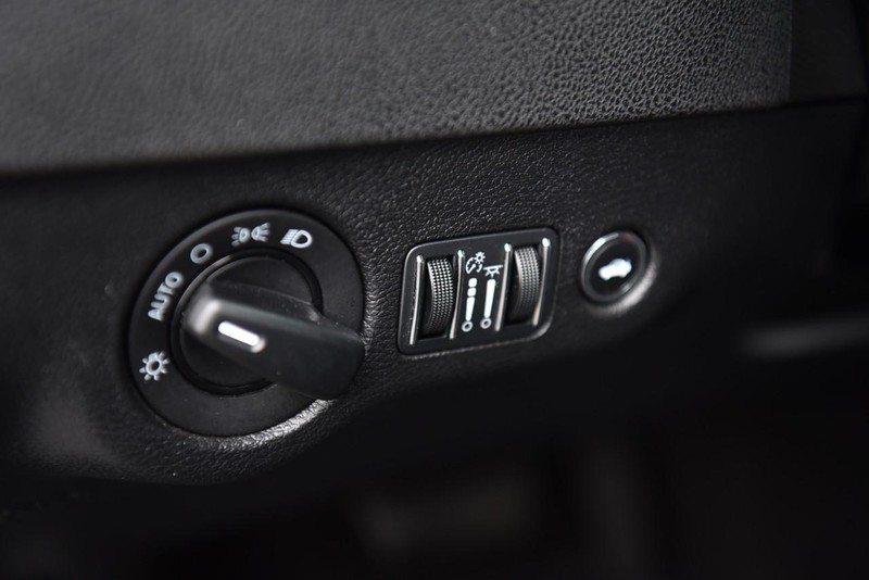 Dodge Charger Vehicle Image 11