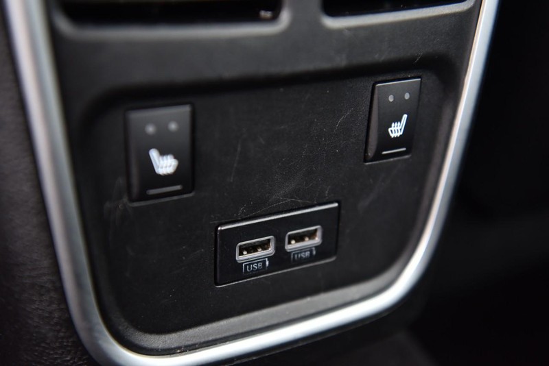 Dodge Charger Vehicle Image 23