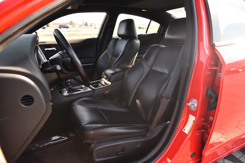 Dodge Charger Vehicle Image 18