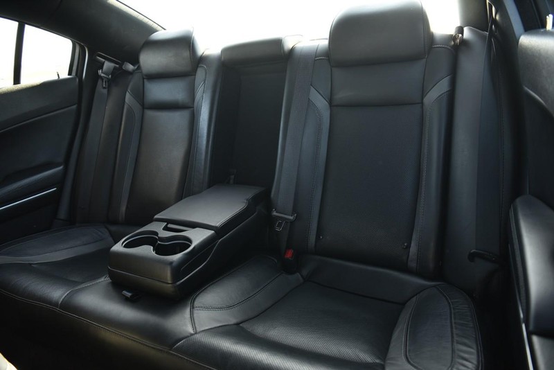 Dodge Charger Vehicle Image 21