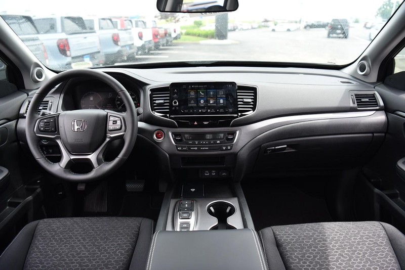 Honda Ridgeline Vehicle Image 08