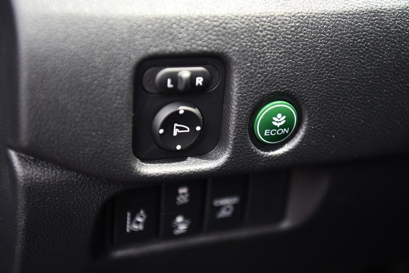 Honda Ridgeline Vehicle Image 12