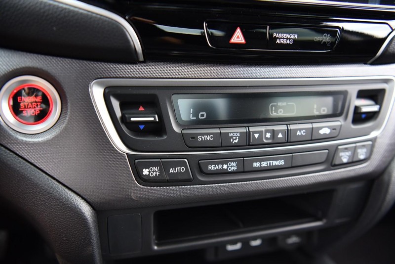 Honda Ridgeline Vehicle Image 16