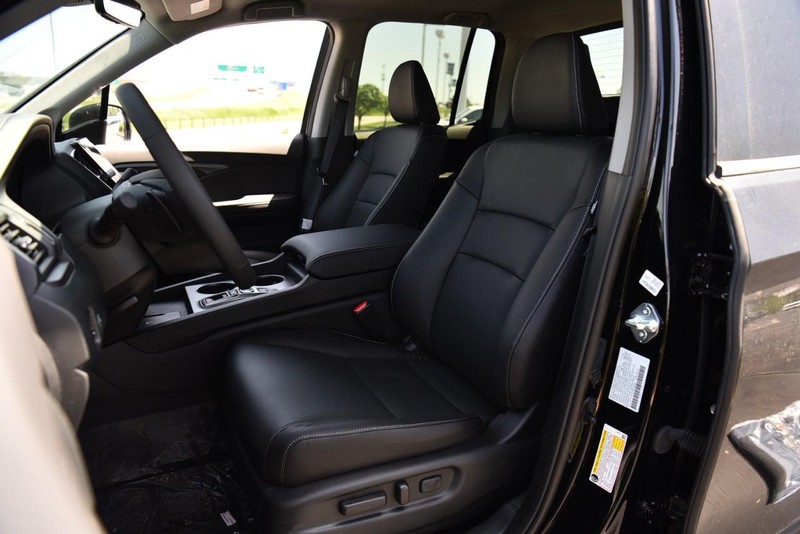 Honda Ridgeline Vehicle Image 23