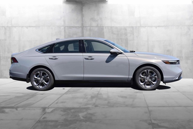 Honda Accord Hybrid Vehicle Image 05
