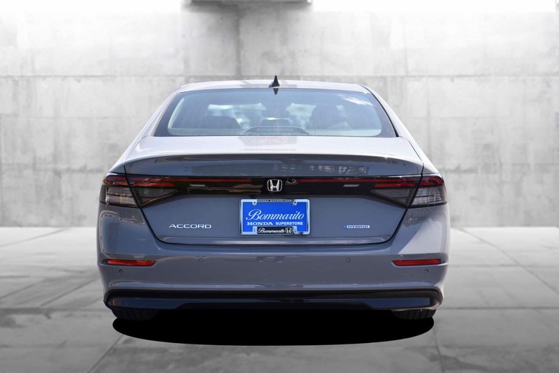 Honda Accord Hybrid Vehicle Image 06