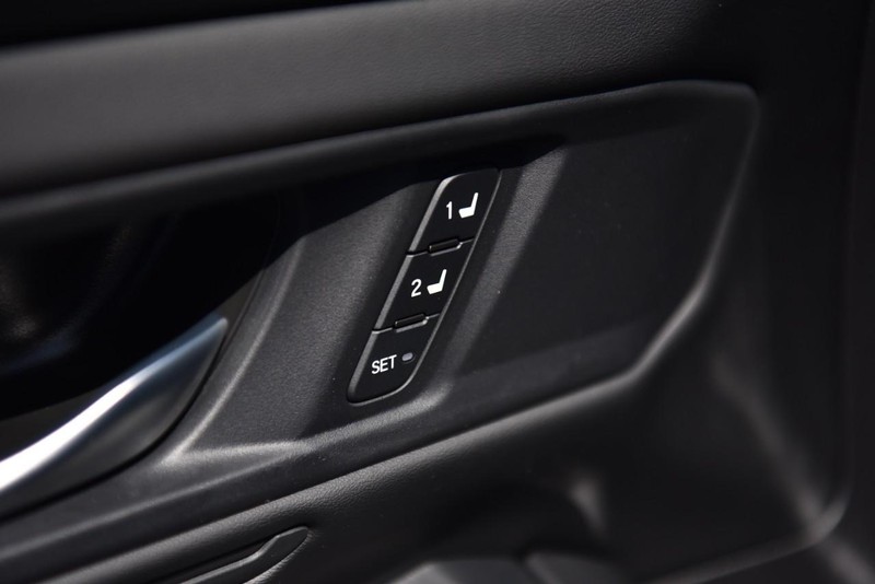 Honda Accord Hybrid Vehicle Image 09