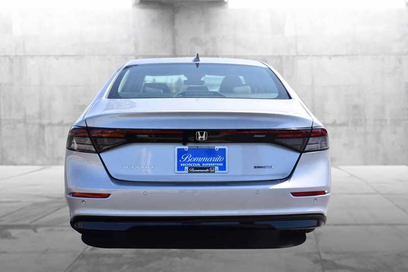 Honda Accord Hybrid Vehicle Image 06