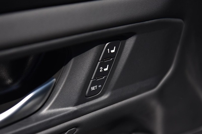 Honda Accord Hybrid Vehicle Image 09