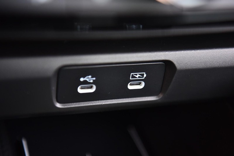 Honda Accord Hybrid Vehicle Image 14