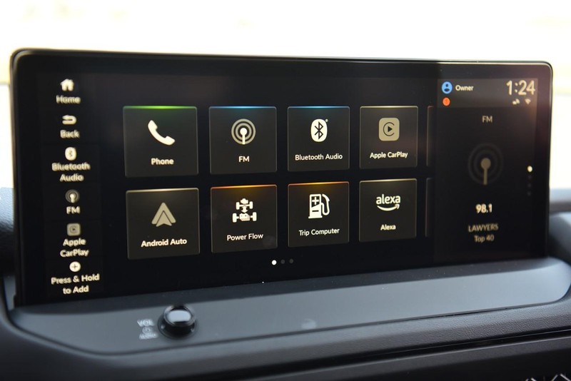 Honda Accord Hybrid Vehicle Image 17