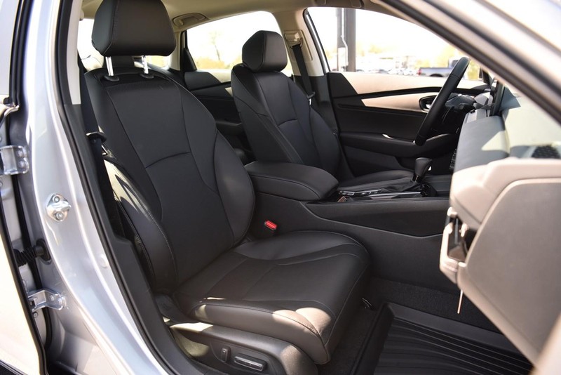 Honda Accord Hybrid Vehicle Image 21