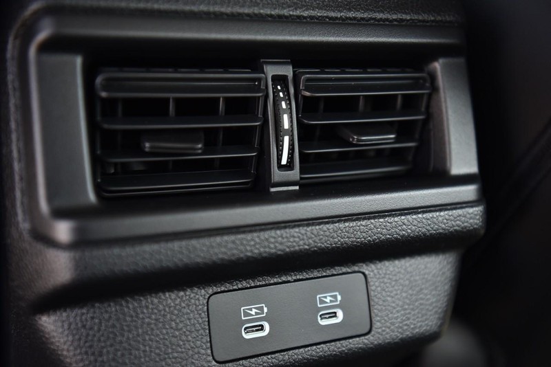 Honda Accord Hybrid Vehicle Image 24
