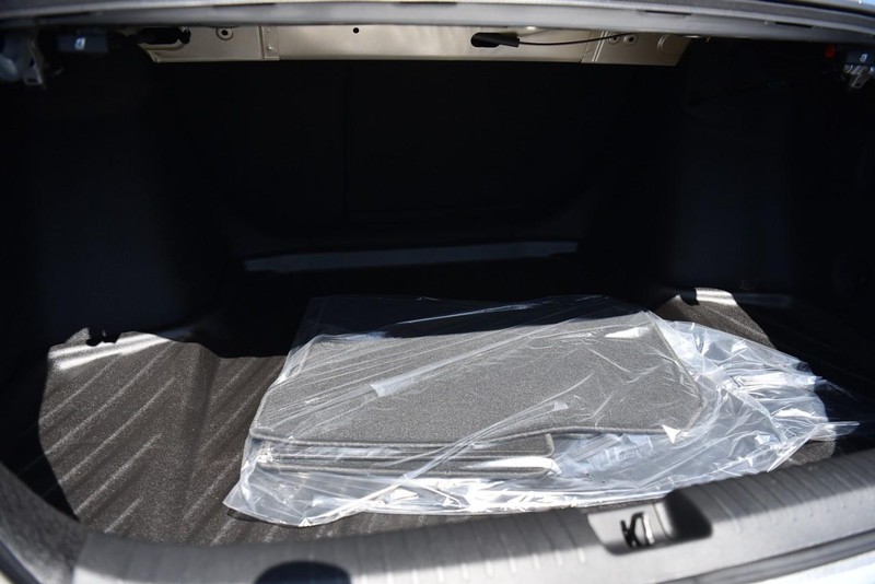 Honda Accord Hybrid Vehicle Image 25