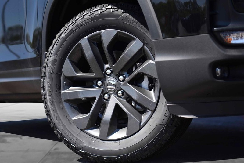 Honda Ridgeline Vehicle Image 03