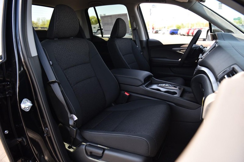 Honda Ridgeline Vehicle Image 23