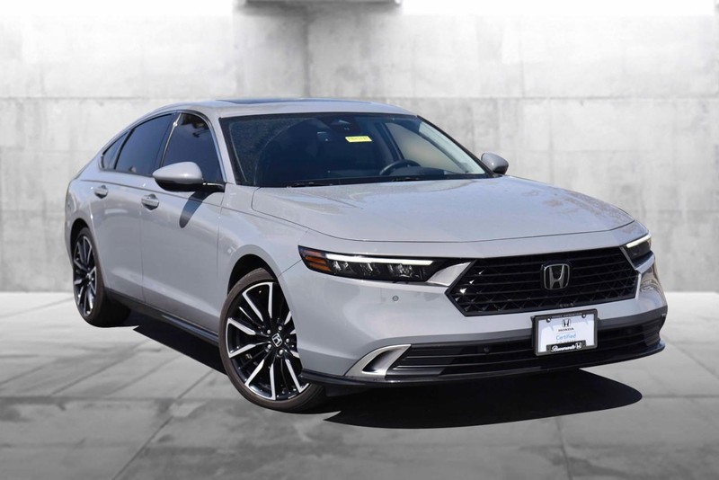Honda Accord Hybrid Vehicle Image 02