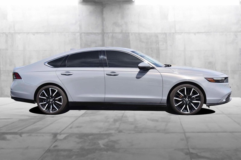 Honda Accord Hybrid Vehicle Image 05